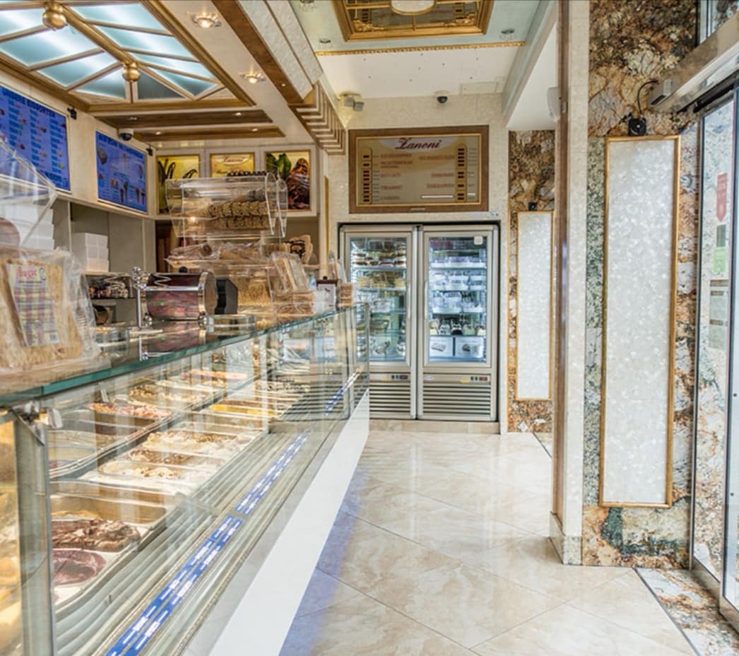 Innenraum des Eissalons